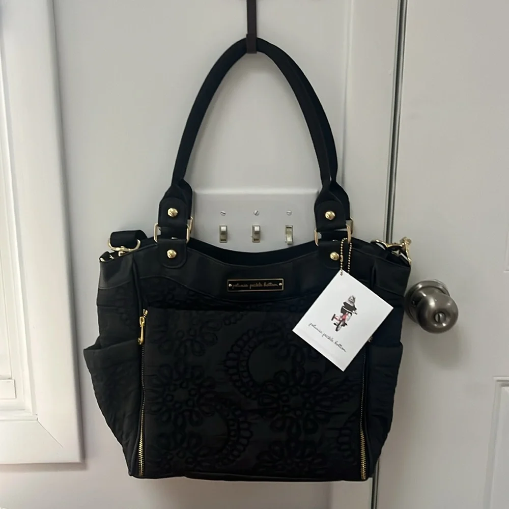 Petunia Pickle Bottom Central Park North Embossed City Carryall Diaper Bag,NWT